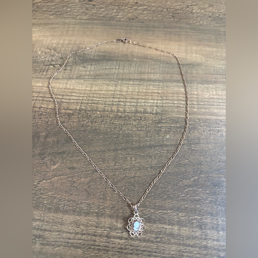 Giovani APA Cameo 16” Necklace
